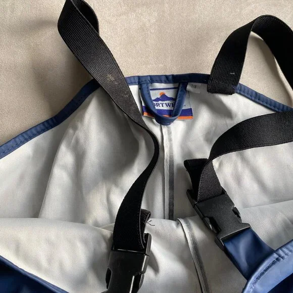 Portwest rain suit GUC - Picture 4 of 5